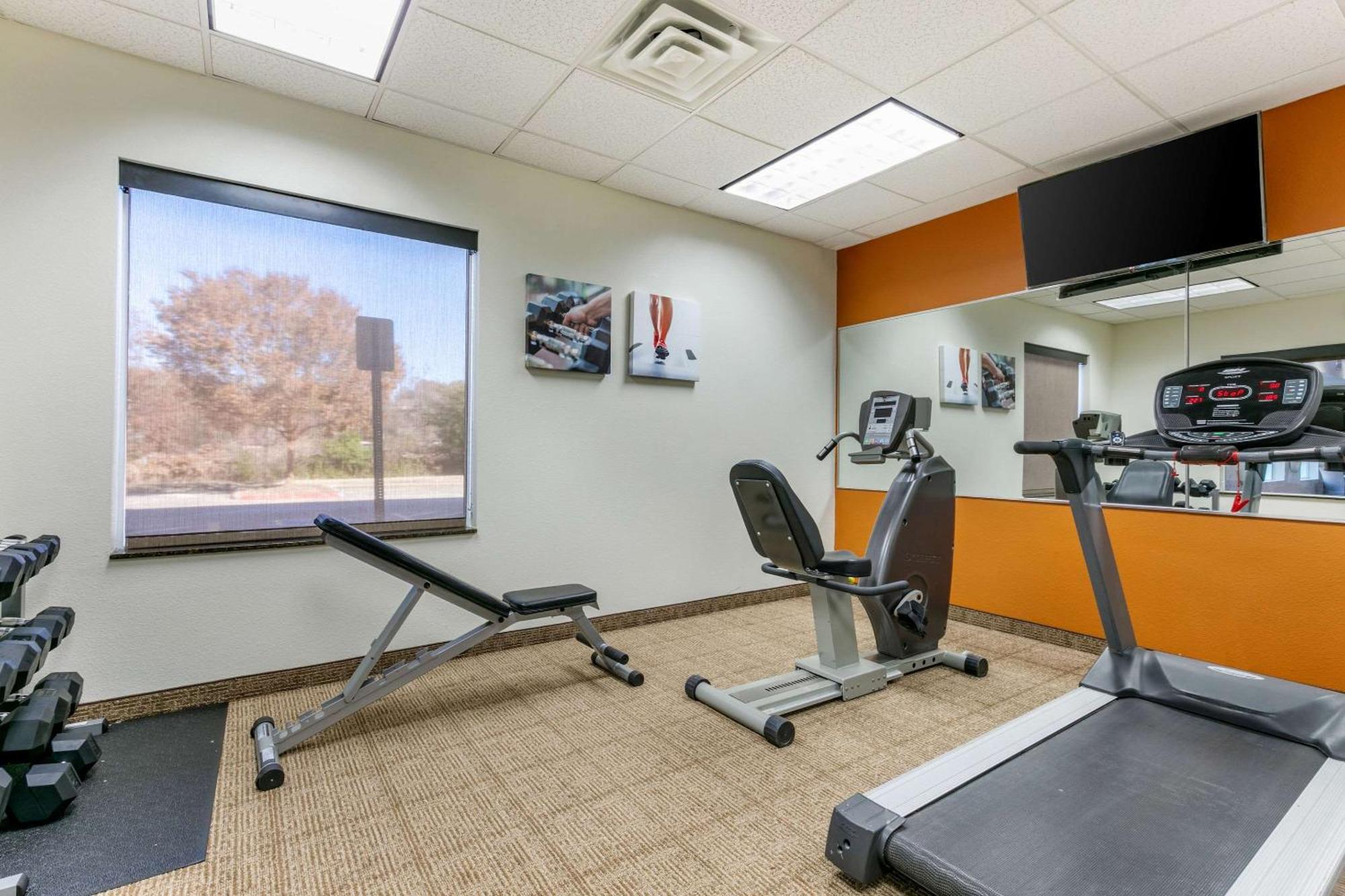 Comfort Inn & Suites Van Buren - Fort Smith מראה חיצוני תמונה
