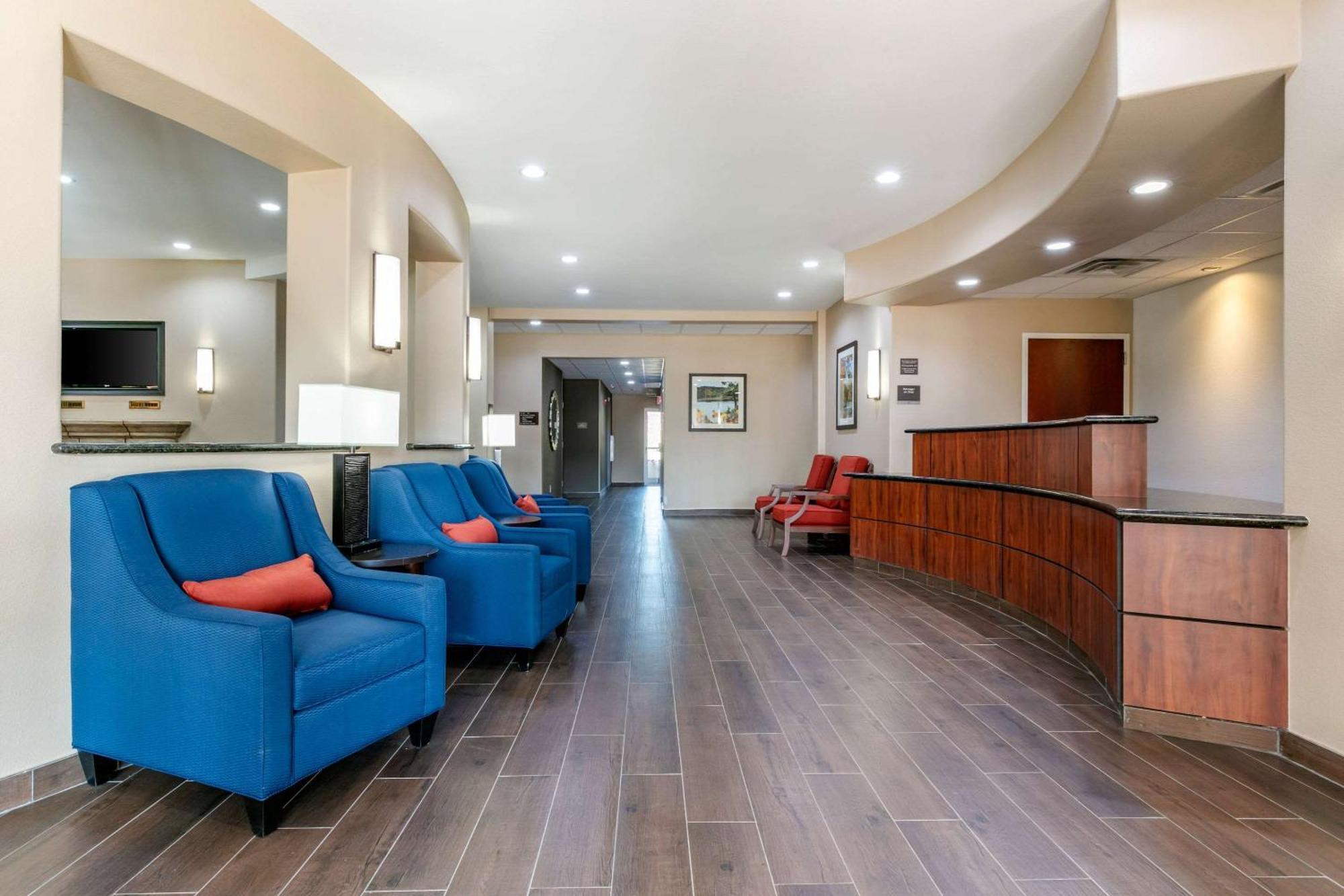 Comfort Inn & Suites Van Buren - Fort Smith מראה חיצוני תמונה